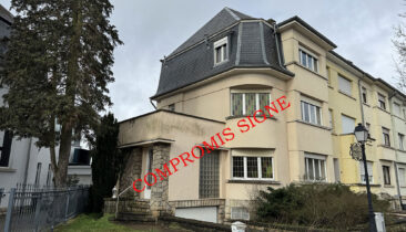 Maison de ville avec garage à vendre à Howald