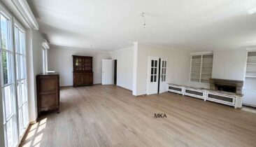 Villa avec de beaux alentours à louer à Kockelscheuer
