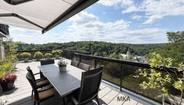 Appartement de luxe (duplex) en retrait, avec 3 garages fermés, à vendre à Luxembourg-Limpertsberg