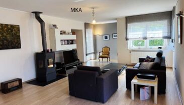 Maison jumelée avec garages à vendre à Kehlen