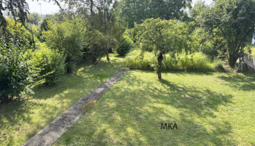 Maison avec beau jardin et garage à vendre à Lorentzweiler