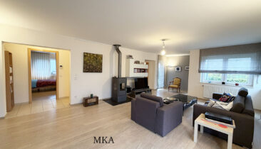 Maison jumelée avec garages à vendre à Kehlen