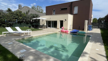 Villa avec piscine à vendre à Strassen