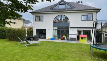 Villa isolée à vendre à Strassen