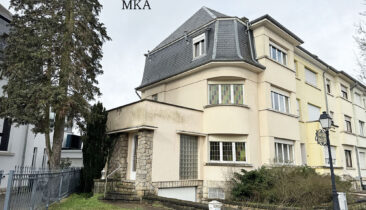 Maison de ville avec garage à vendre à Howald