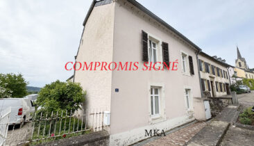Maison de village avec grand terrain à vendre au coeur de Steinsel