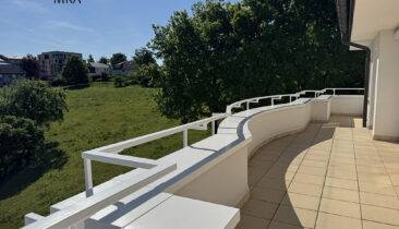 Appartement dernier étage (retrait/ penthouse) avec double garage à vendre à Luxembourg-Kohlenberg (Cessange)
